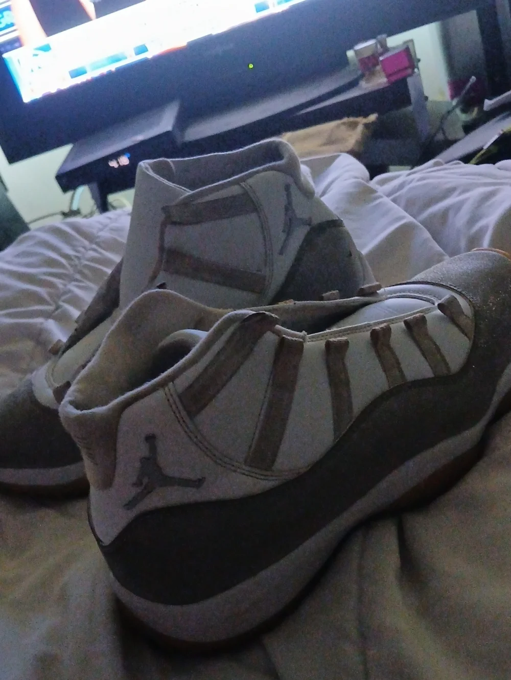 Jordan Men’s Basketball Sneakers in White and Brown